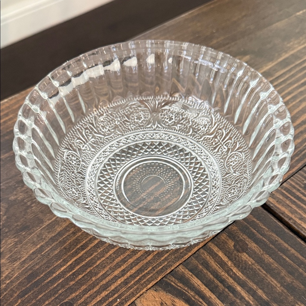 Elegant Clear Glass Decorative Bowl with Lid - Picture 2 of 6